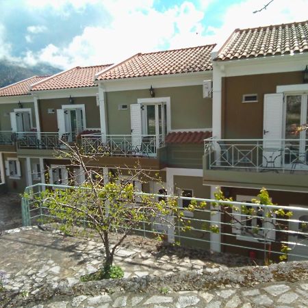 Agia EfimiaDogis Retreatアパートメント エクステリア 写真
