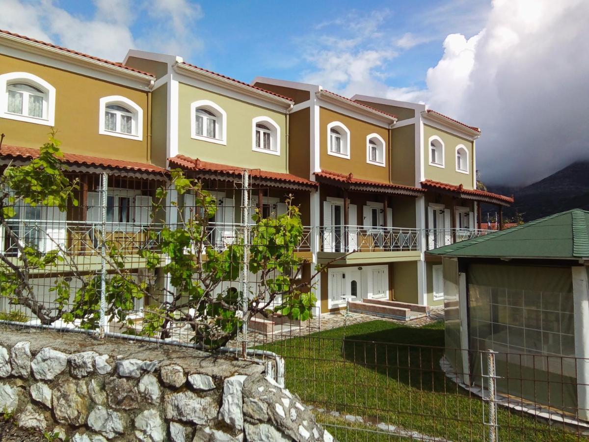 Agia EfimiaDogis Retreatアパートメント エクステリア 写真