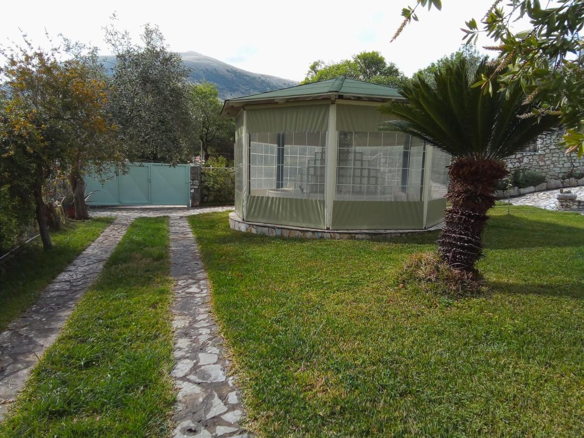 Agia EfimiaDogis Retreatアパートメント エクステリア 写真